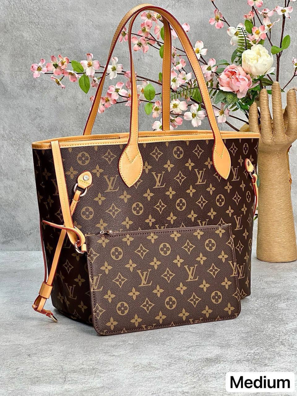Louis Vuitton - Neverfull MM Beige 1