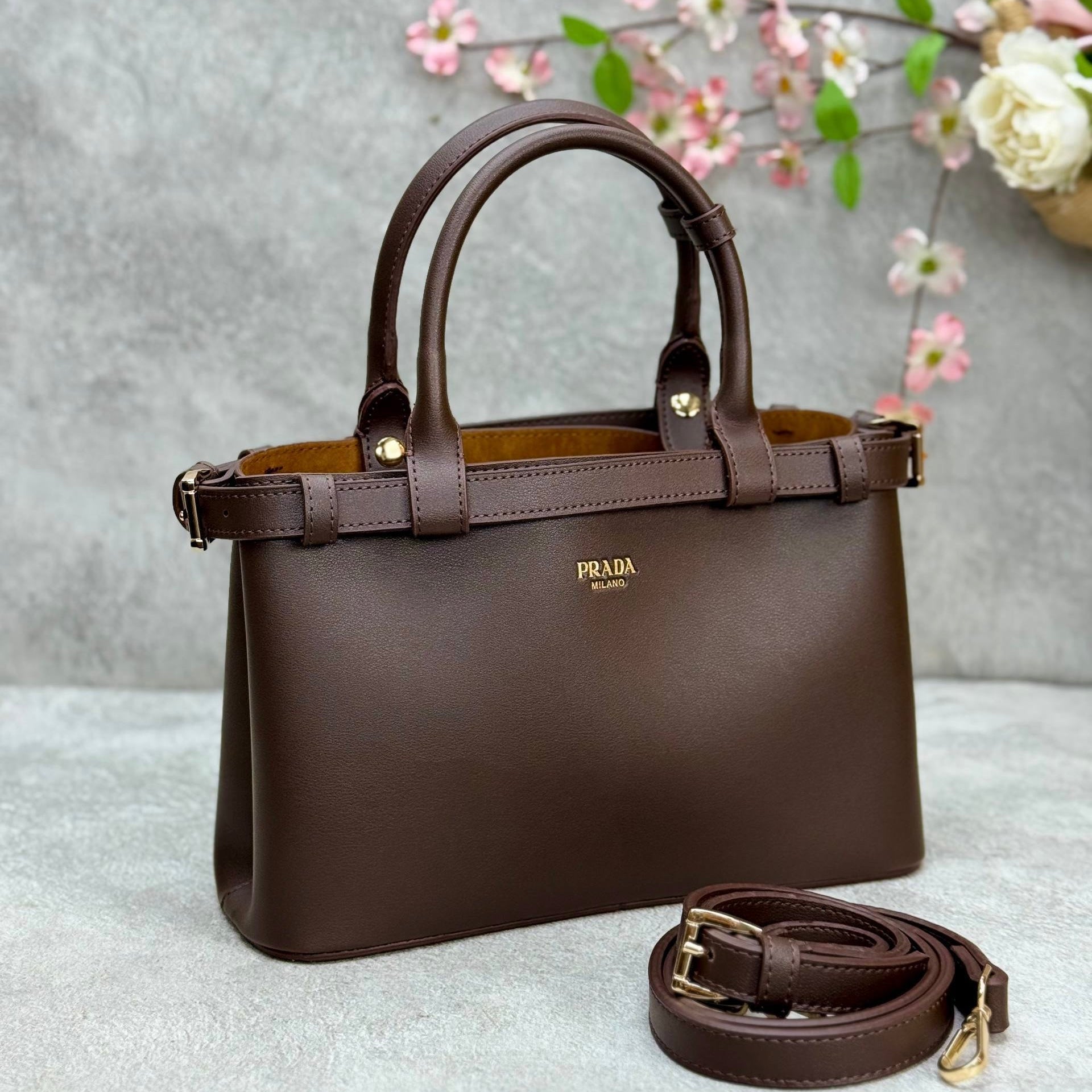 Prada Buckle Brown 2 Classic 2026